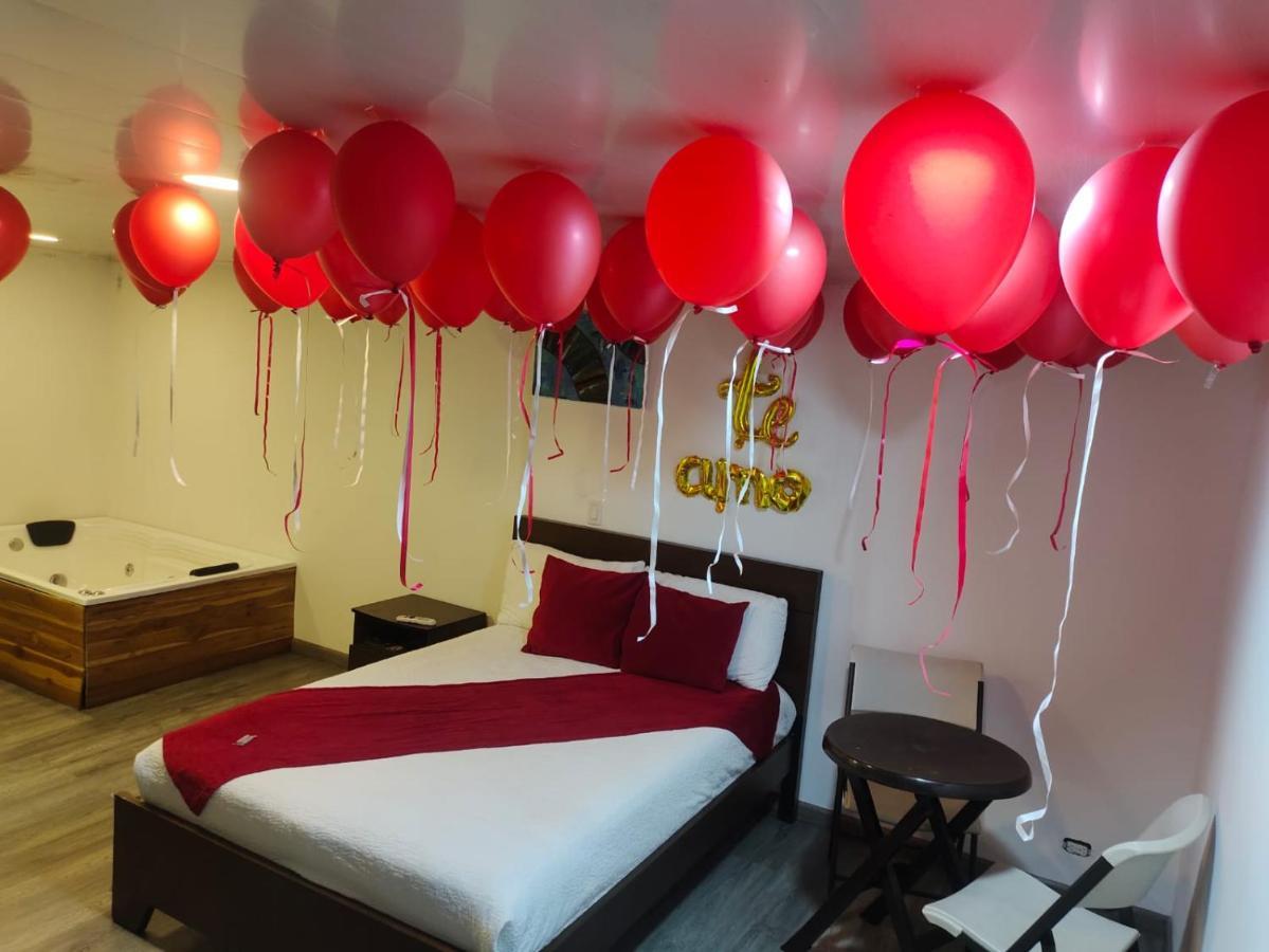 Hotel Kristal Ferial Богота Екстериор снимка