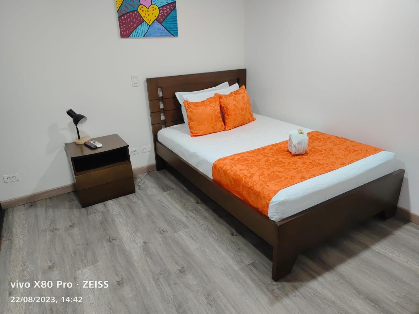 Hotel Kristal Ferial Богота Екстериор снимка