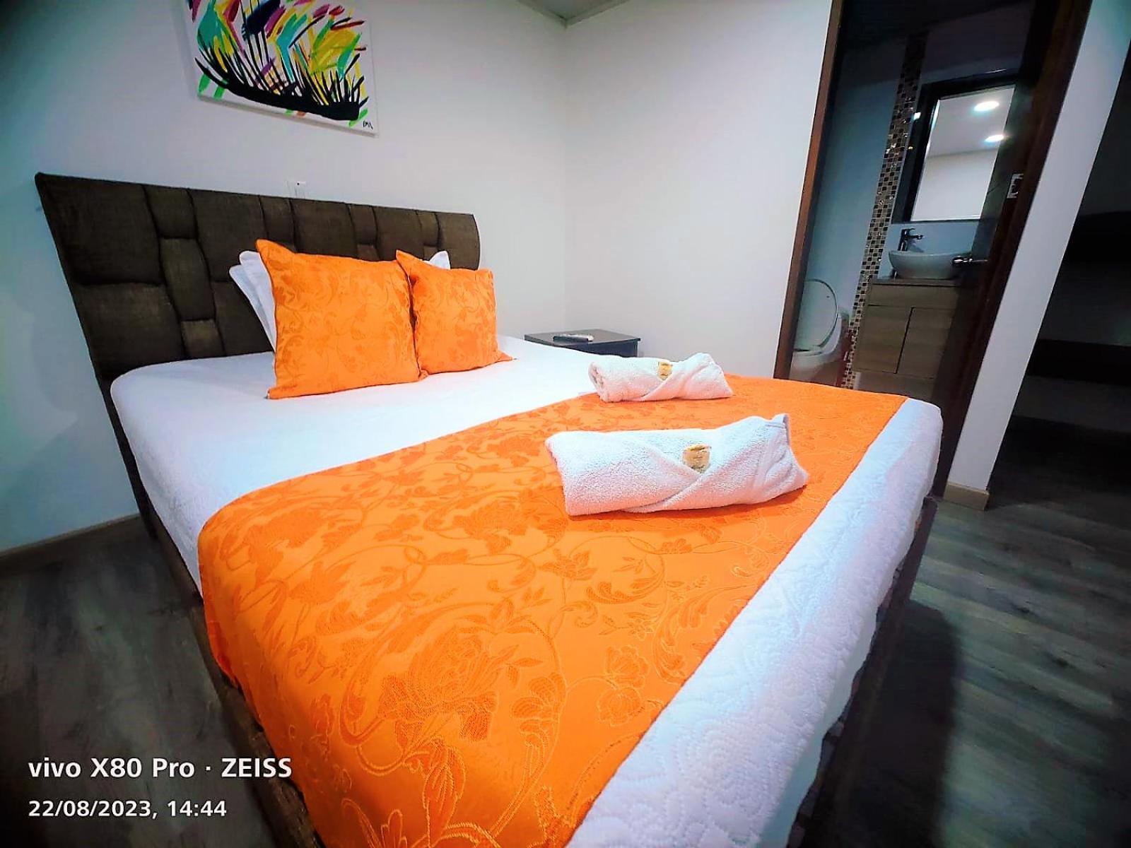 Hotel Kristal Ferial Богота Екстериор снимка