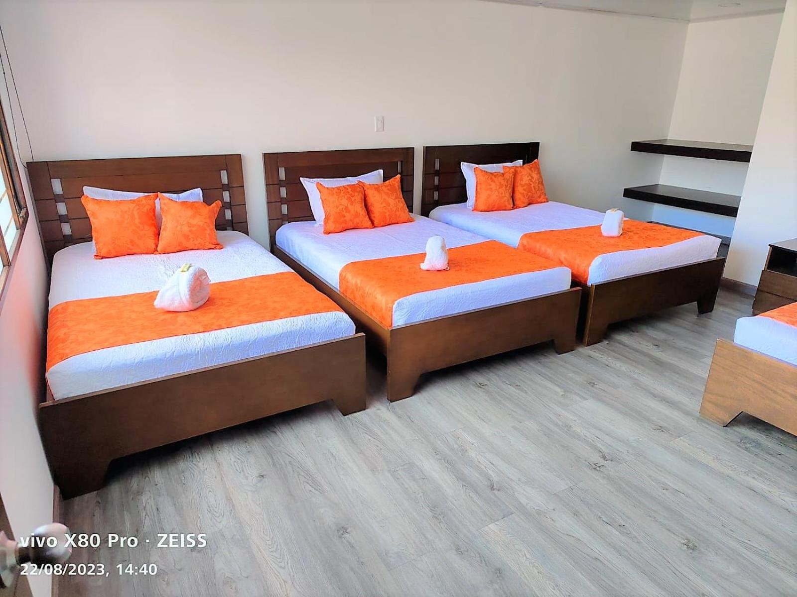Hotel Kristal Ferial Богота Екстериор снимка
