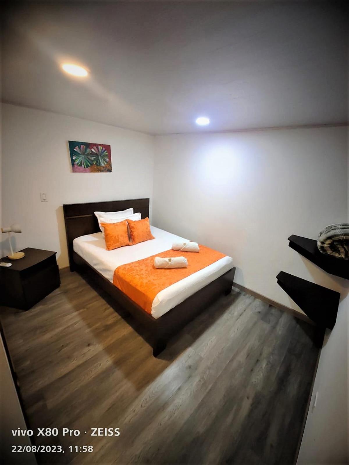 Hotel Kristal Ferial Богота Екстериор снимка