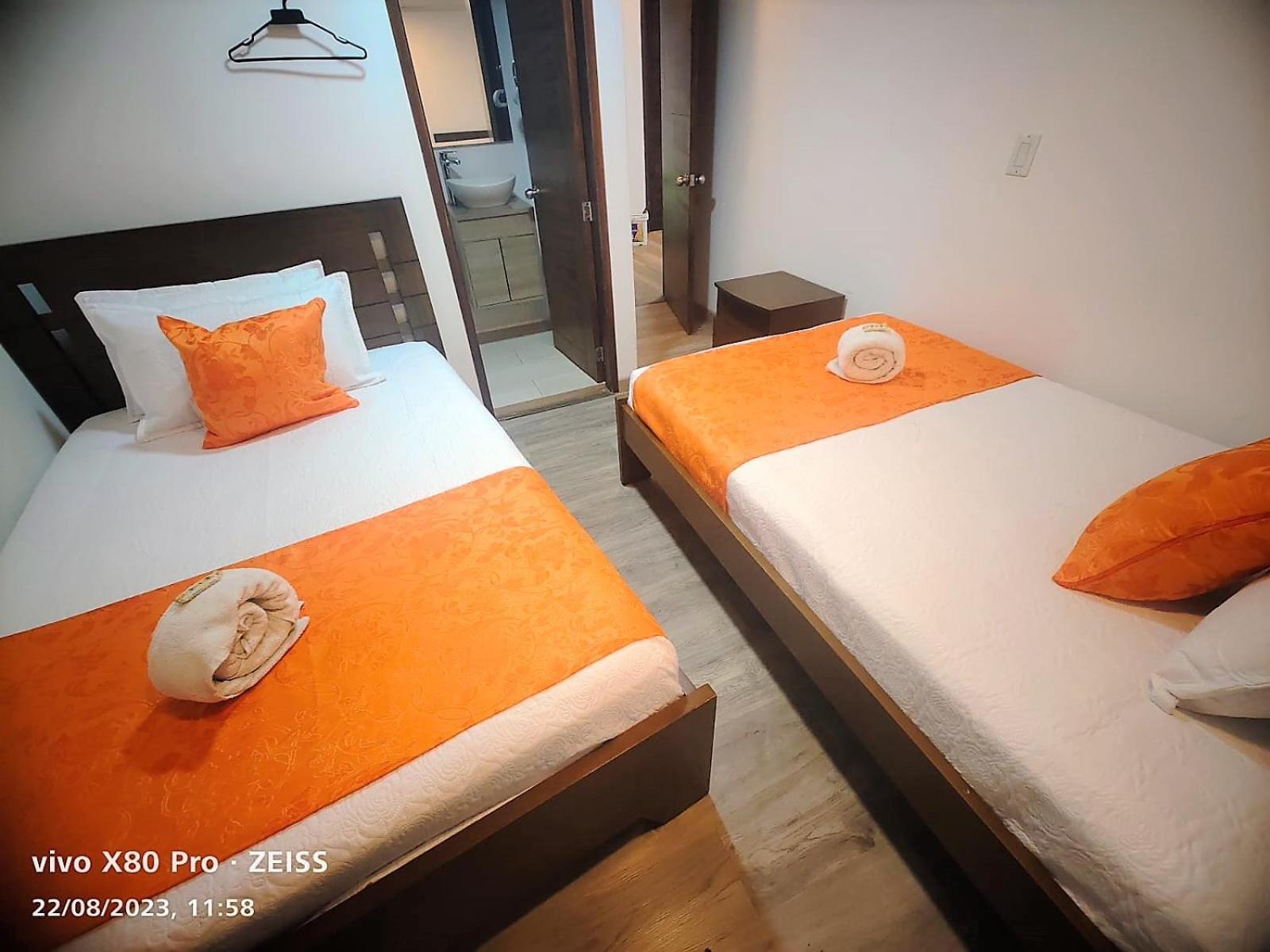 Hotel Kristal Ferial Богота Екстериор снимка